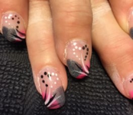 pink and black tips with dot heart
